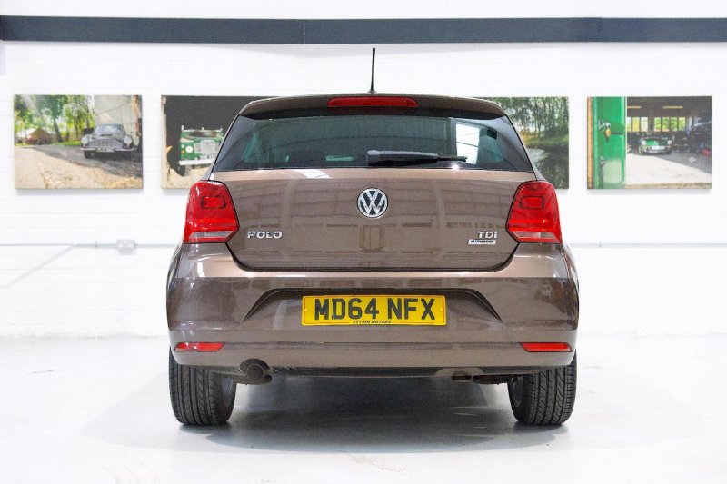 VOLKSWAGEN POLO