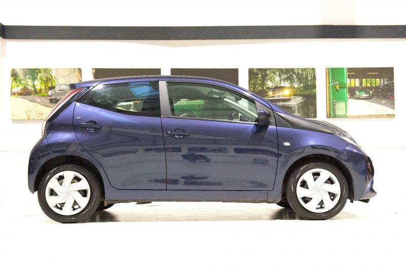 TOYOTA AYGO