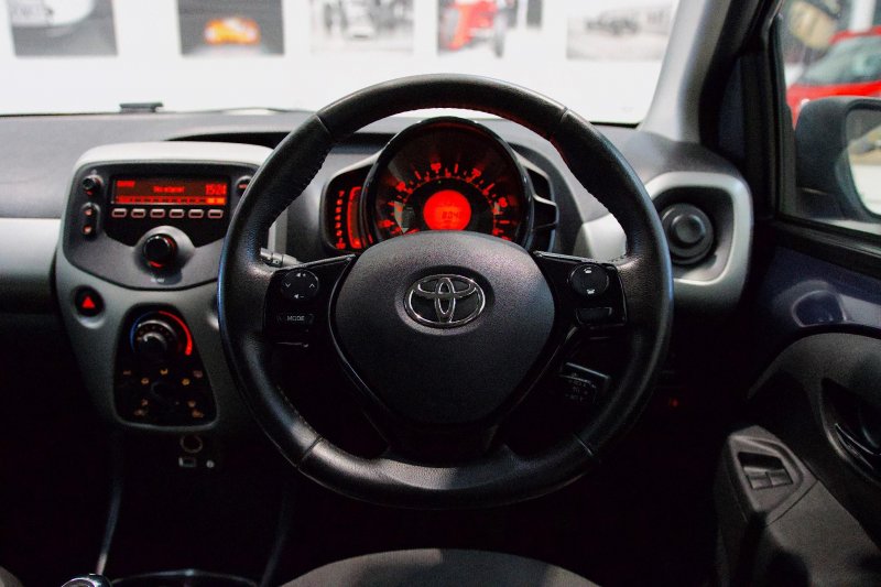 TOYOTA AYGO