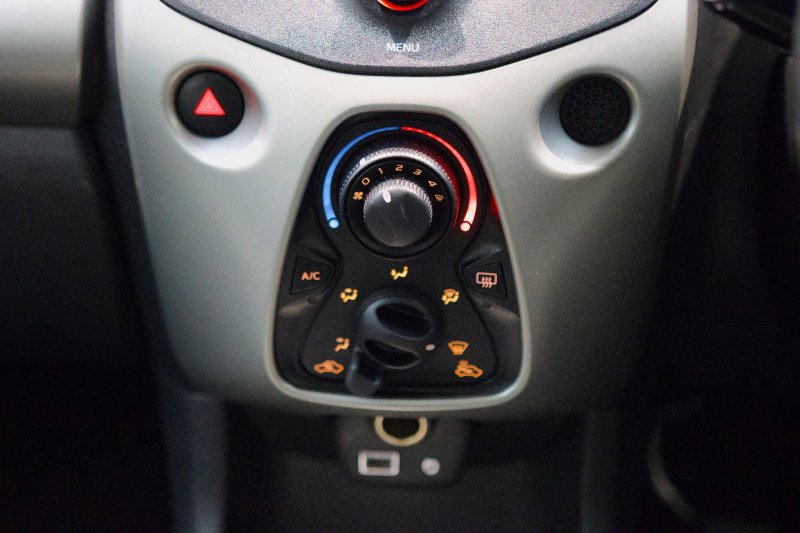 TOYOTA AYGO