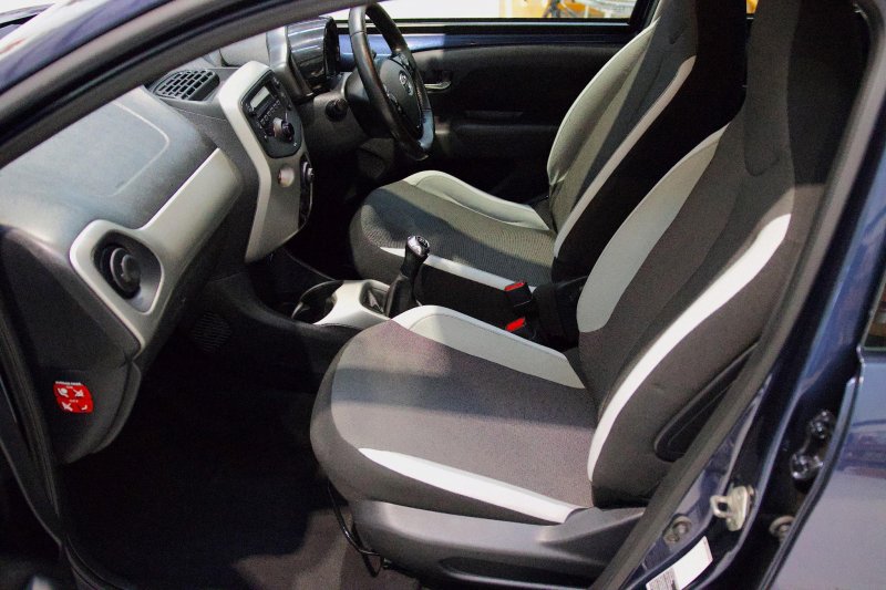 TOYOTA AYGO