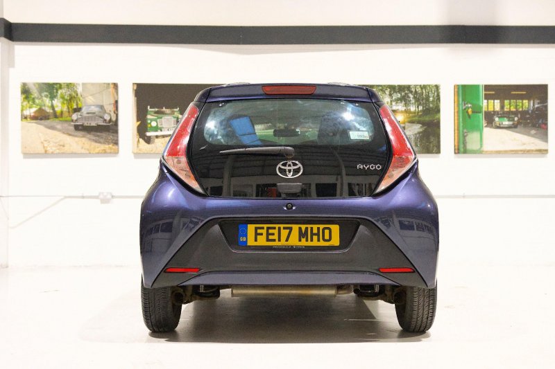 TOYOTA AYGO