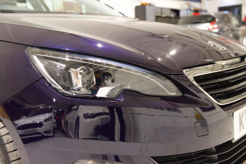 PEUGEOT 308