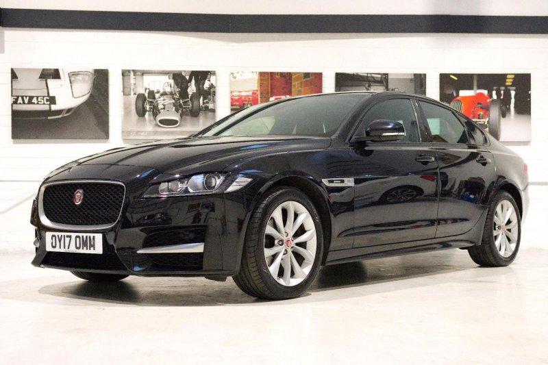 JAGUAR XF