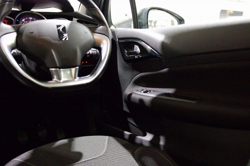 DS AUTOMOBILES DS 3