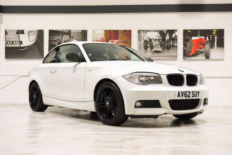 BMW 1 SERIES