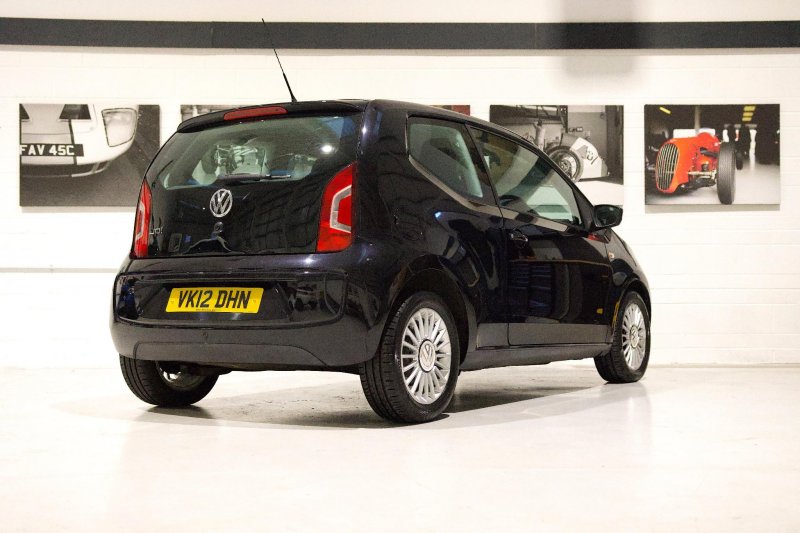 VOLKSWAGEN UP