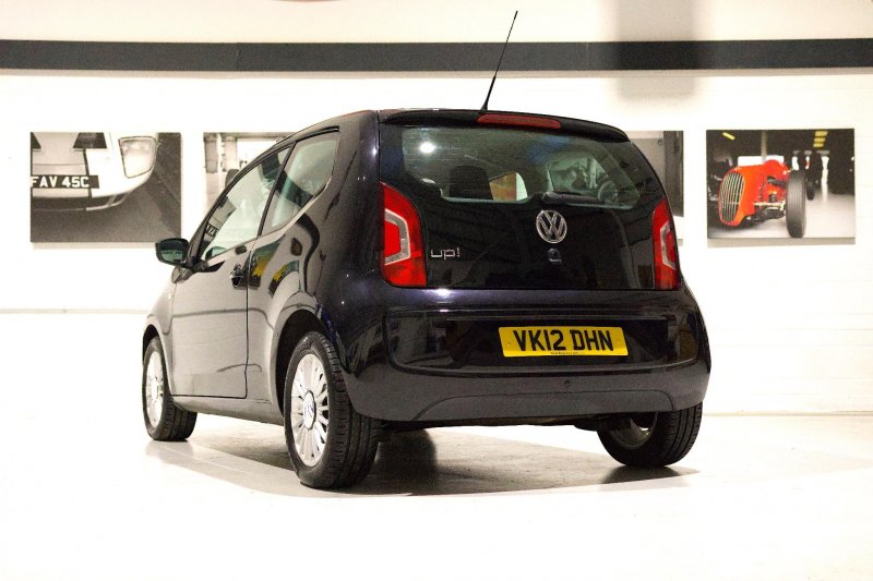 VOLKSWAGEN UP