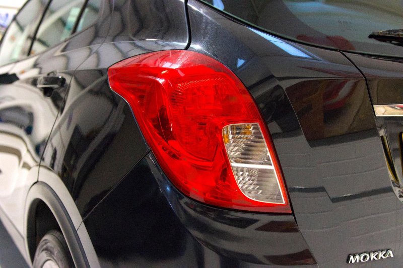 VAUXHALL MOKKA