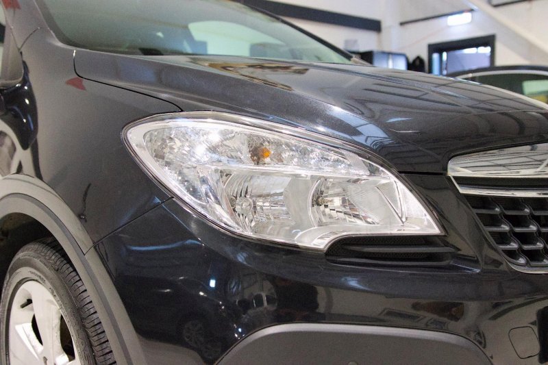 VAUXHALL MOKKA
