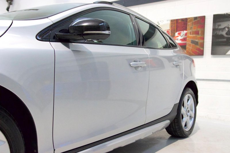 VOLVO V40 CROSS COUNTRY