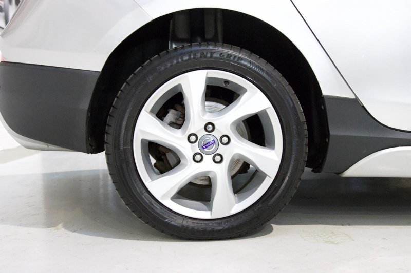 VOLVO V40 CROSS COUNTRY