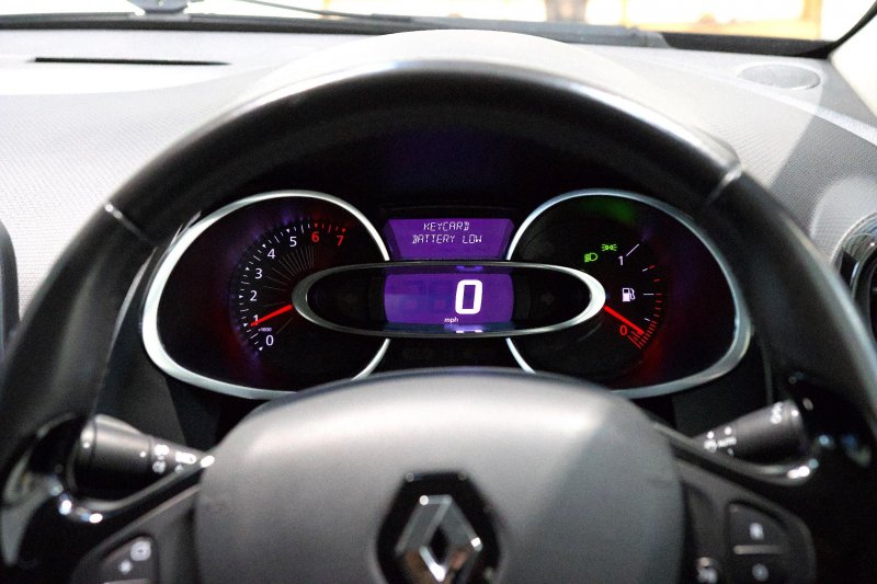 RENAULT CLIO