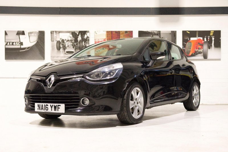 RENAULT CLIO