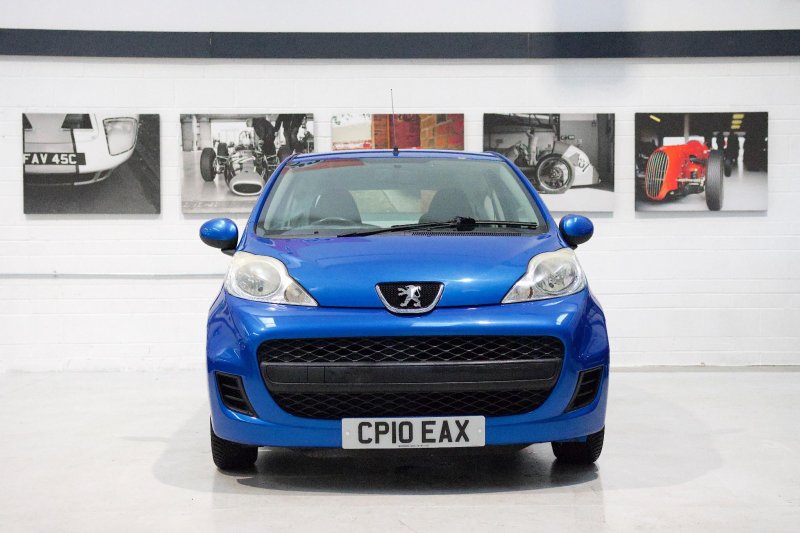 PEUGEOT 107