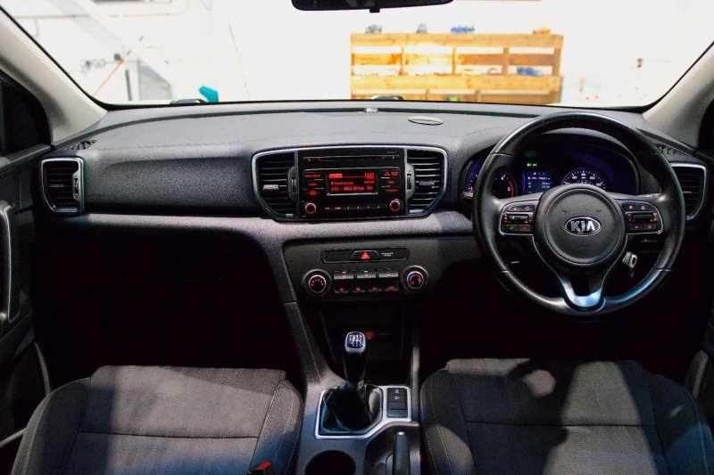 KIA SPORTAGE