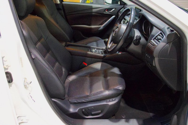 MAZDA MAZDA6