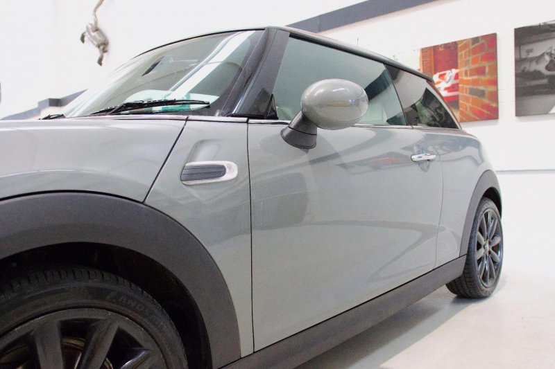 MINI HATCH