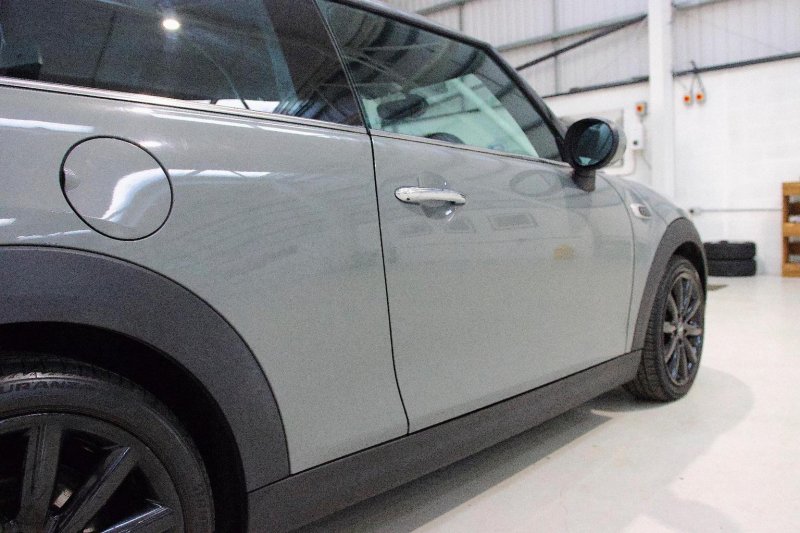 MINI HATCH
