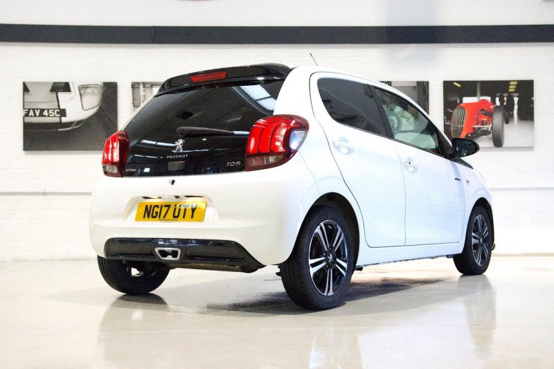 PEUGEOT 108