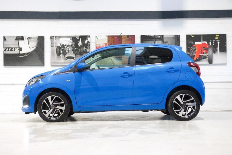 PEUGEOT 108