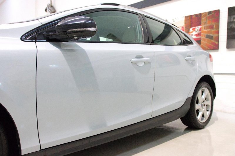 VOLVO V40 CROSS COUNTRY