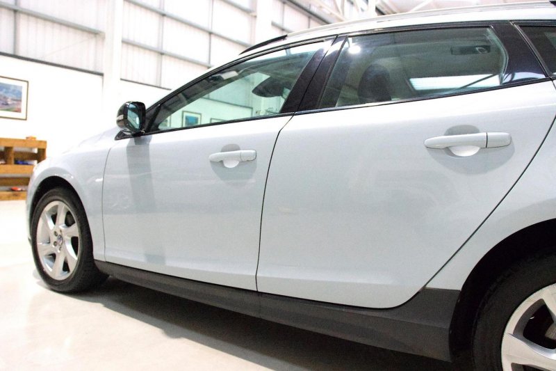 VOLVO V40 CROSS COUNTRY