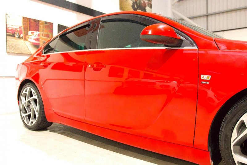 VAUXHALL INSIGNIA