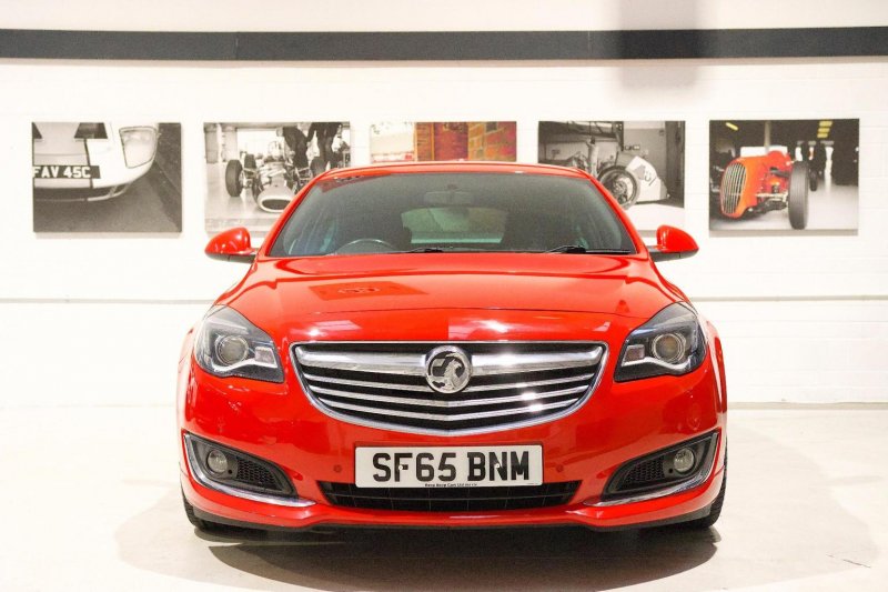 VAUXHALL INSIGNIA