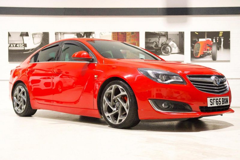 VAUXHALL INSIGNIA