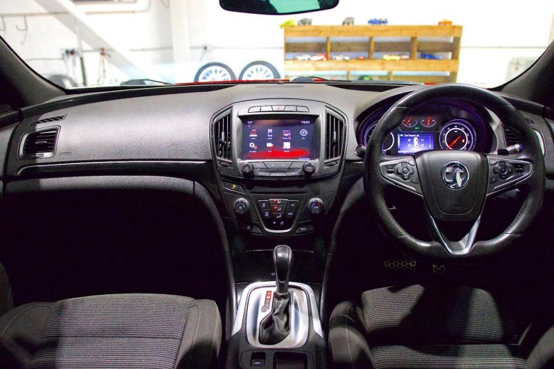 VAUXHALL INSIGNIA