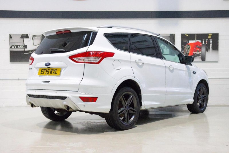 FORD KUGA