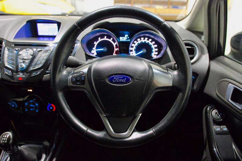 FORD FIESTA