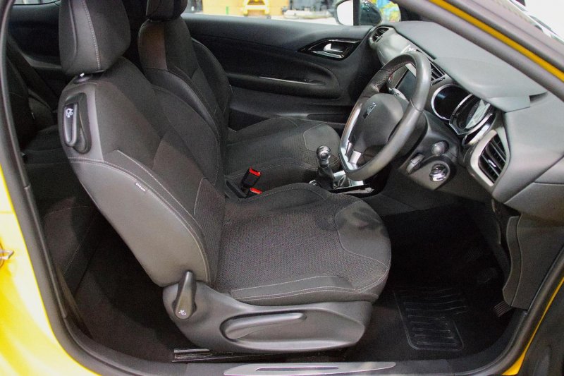 DS AUTOMOBILES DS 3