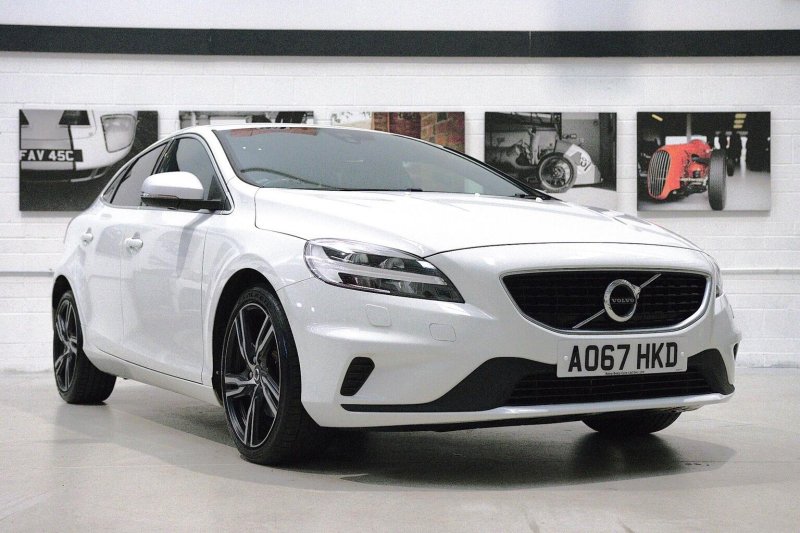 VOLVO V40